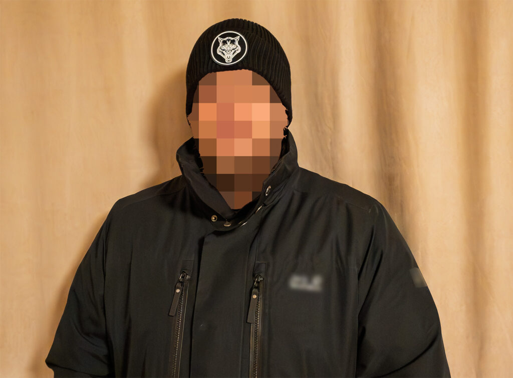 Bellum mössa (med vargloggan)